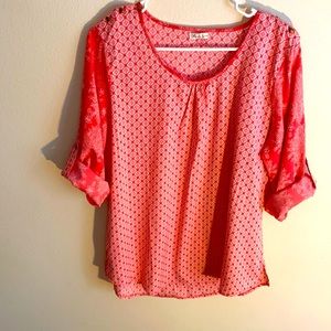 Pretty Coral 3/4 Sleeve Blouse. Size Large